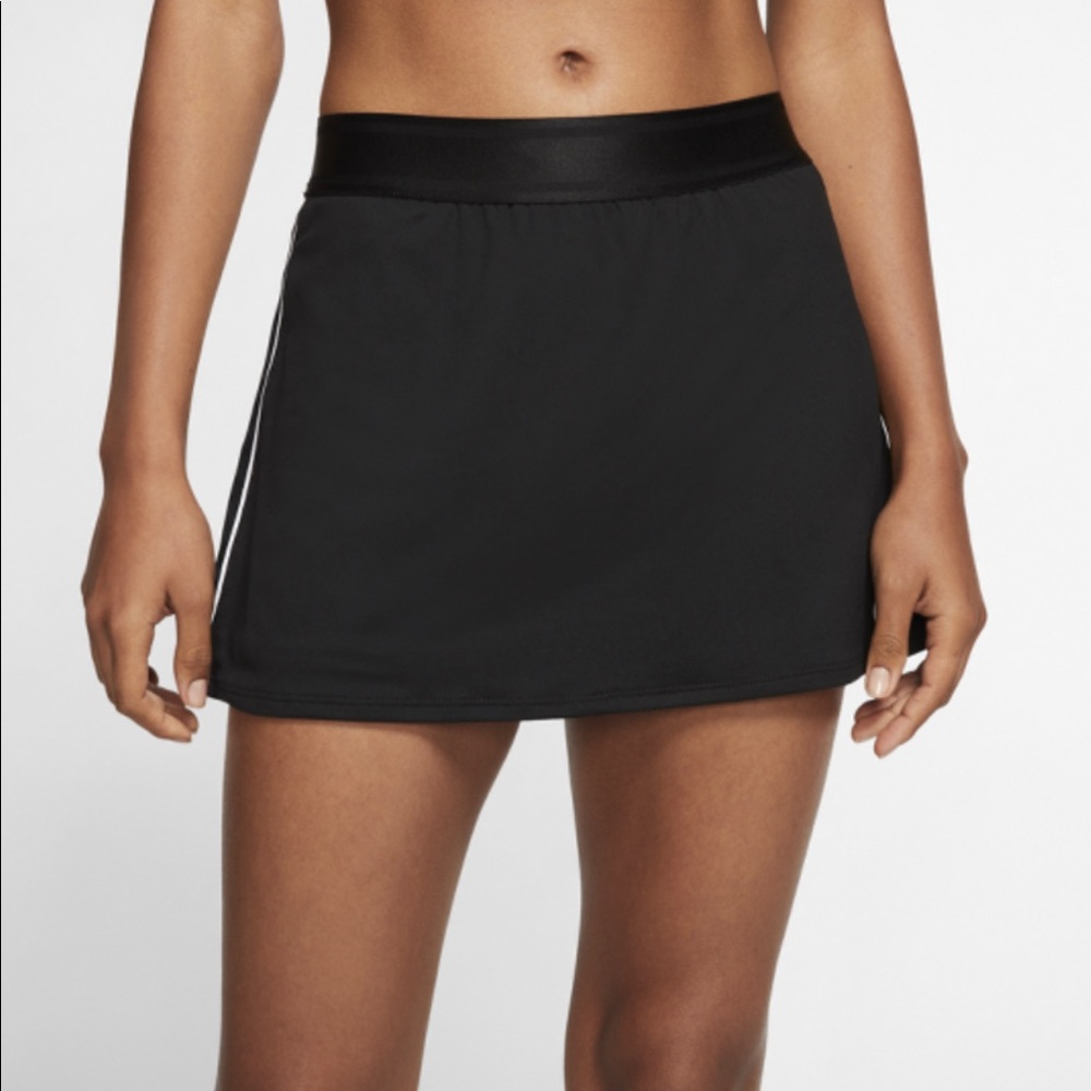 NikeCourt Dri-FIT Women's Tennis Skort 🎾🖤